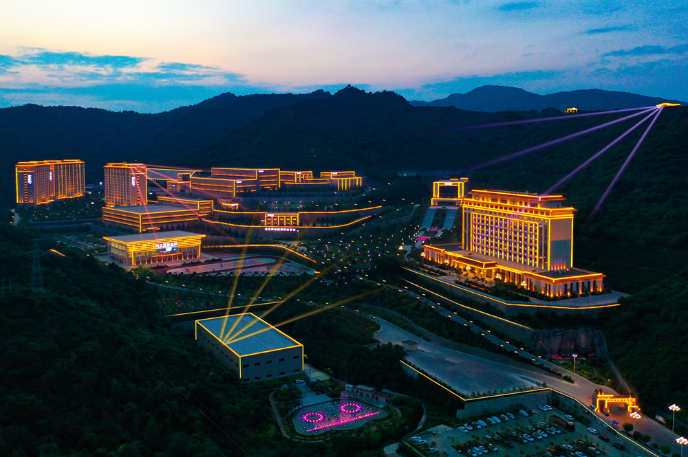 202301121673486163309302.jpg 礦區夜景_副本.jpg